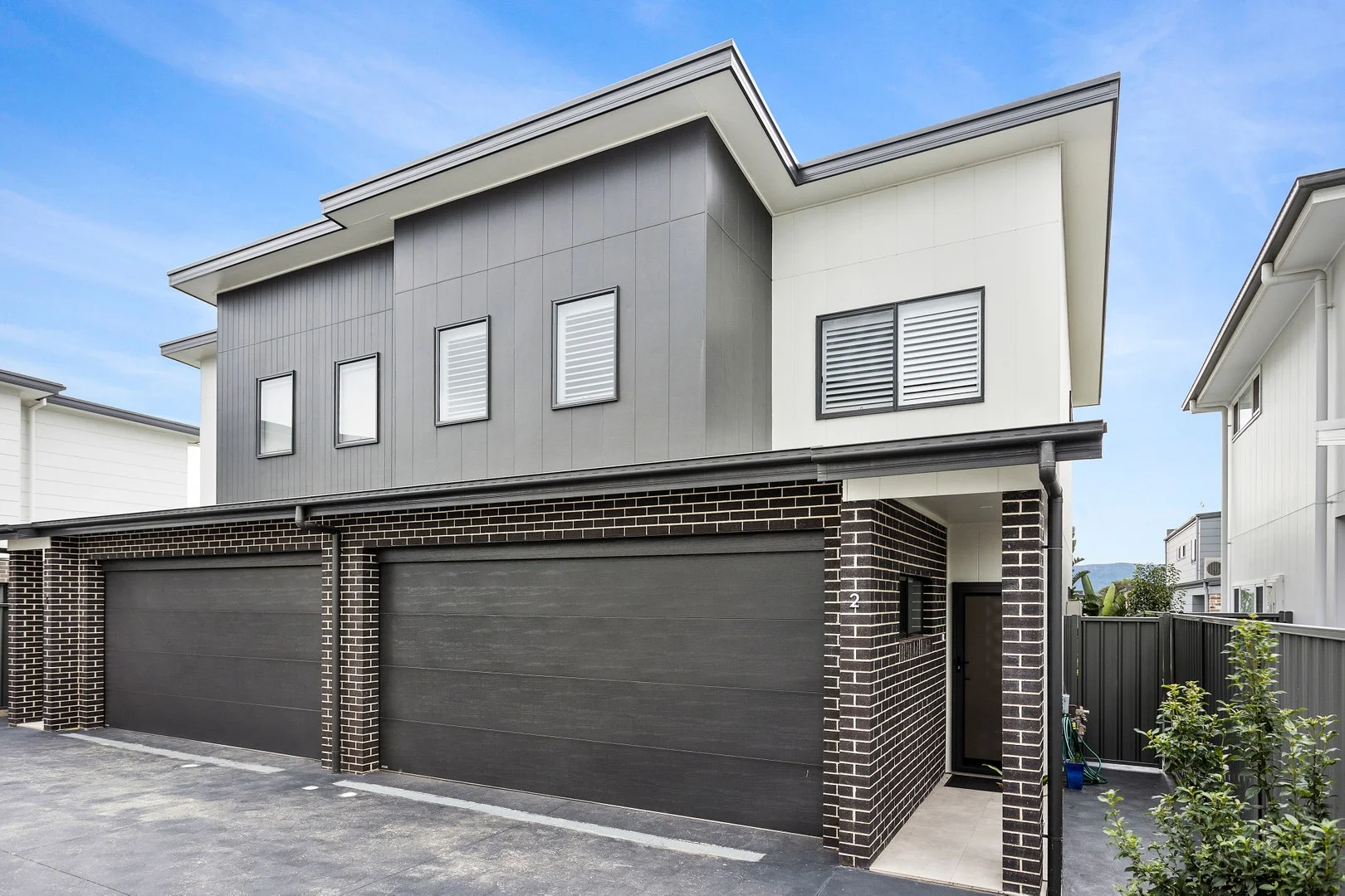 2/49 Raleigh Street, Albion Park NSW 2527