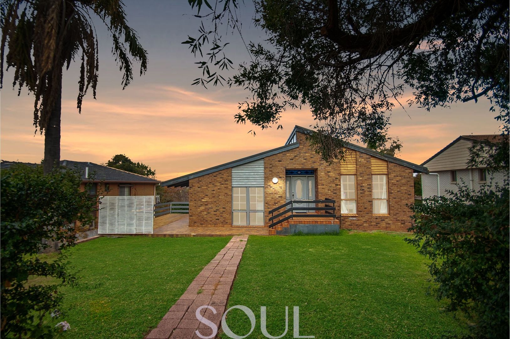 33 Lawford Crescent, Griffith NSW 2680