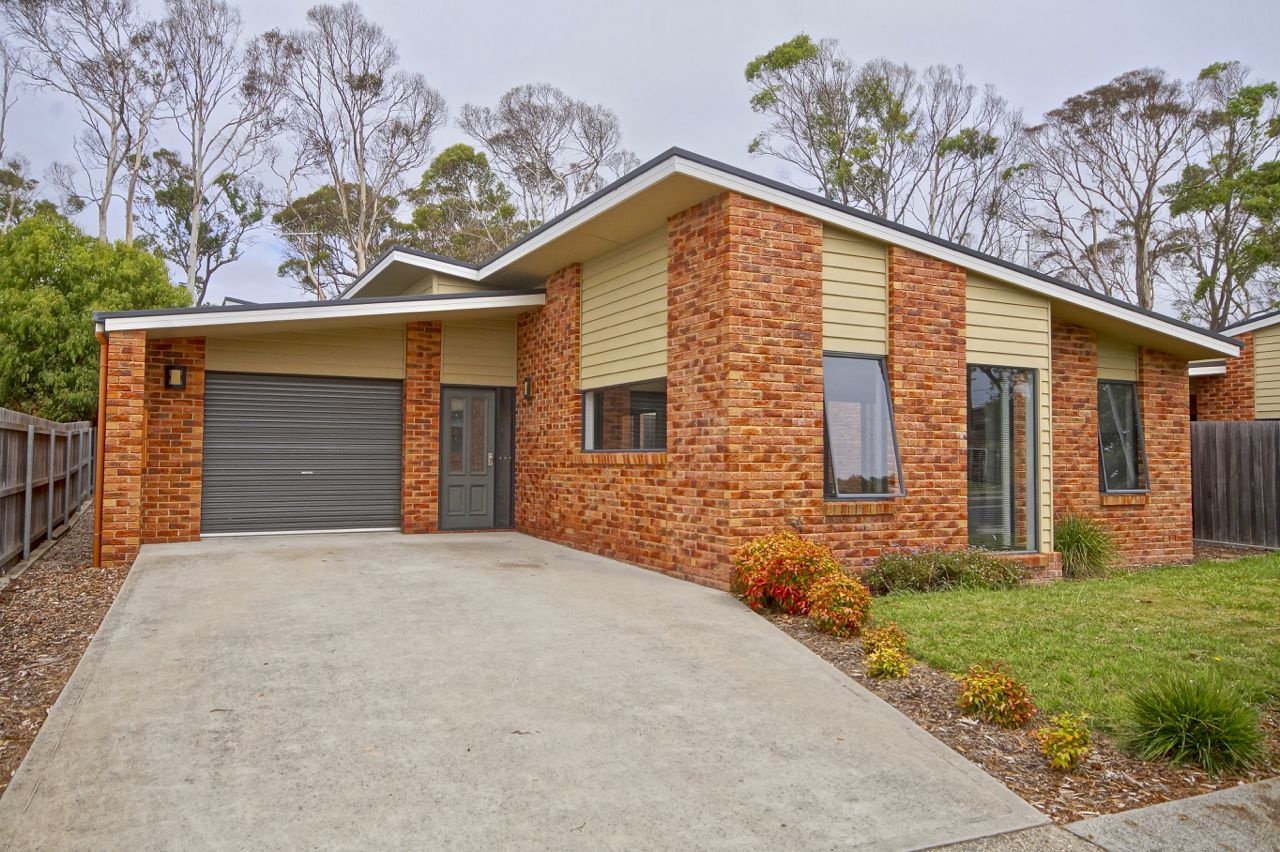 5 Whitegum Way, Turners Beach Property History & Address Research