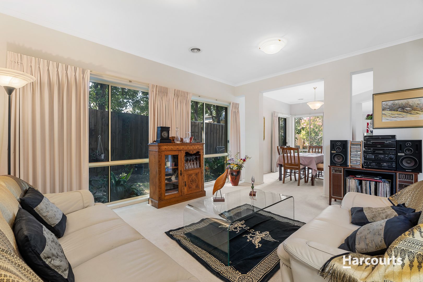 5 Pinoak Close, Burwood VIC 3125, Image 2