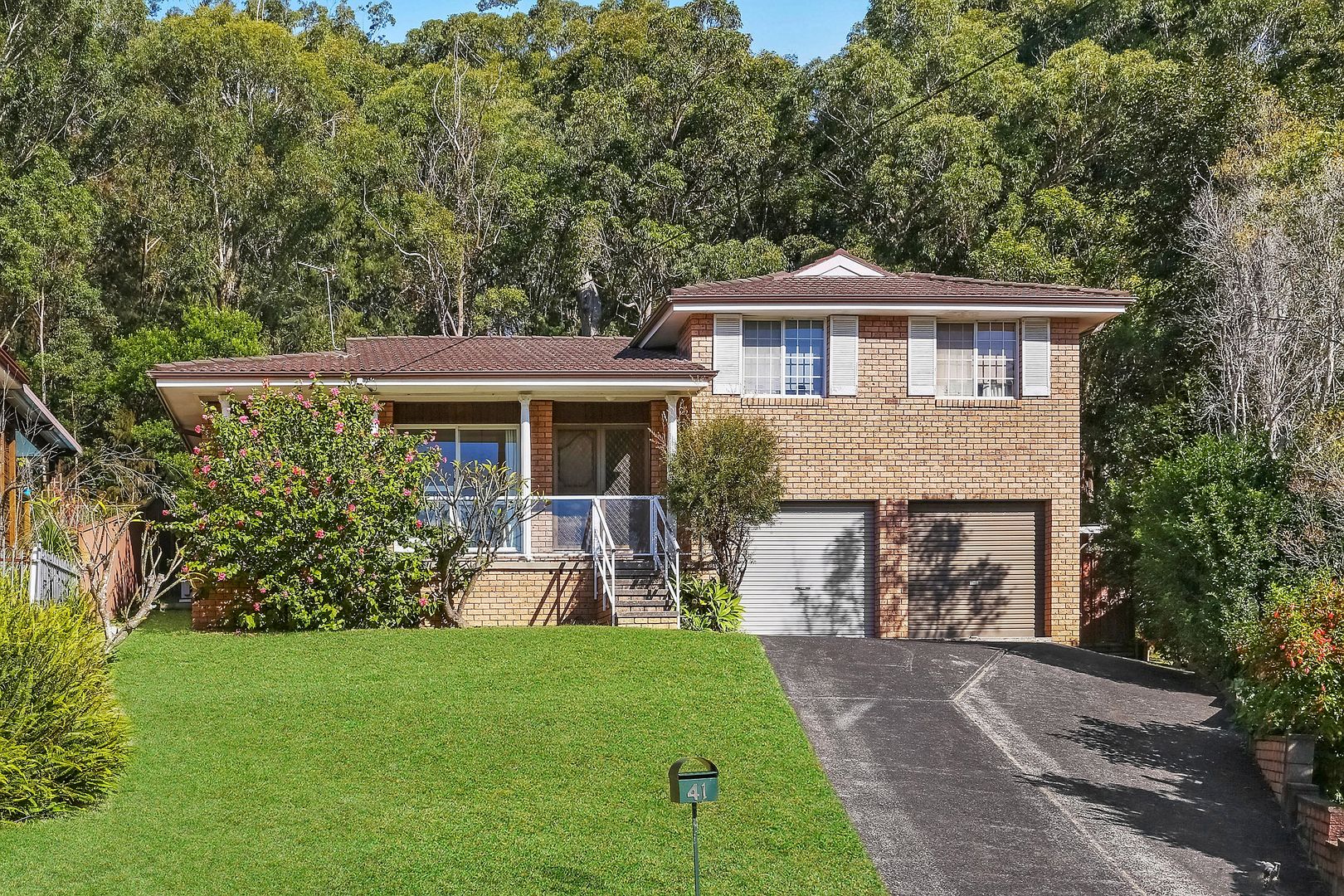 41 Tania Drive, Point Clare NSW 2250