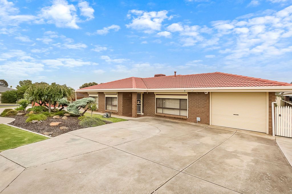 10 Dickerson Way, Redwood Park SA 5097, Image 1