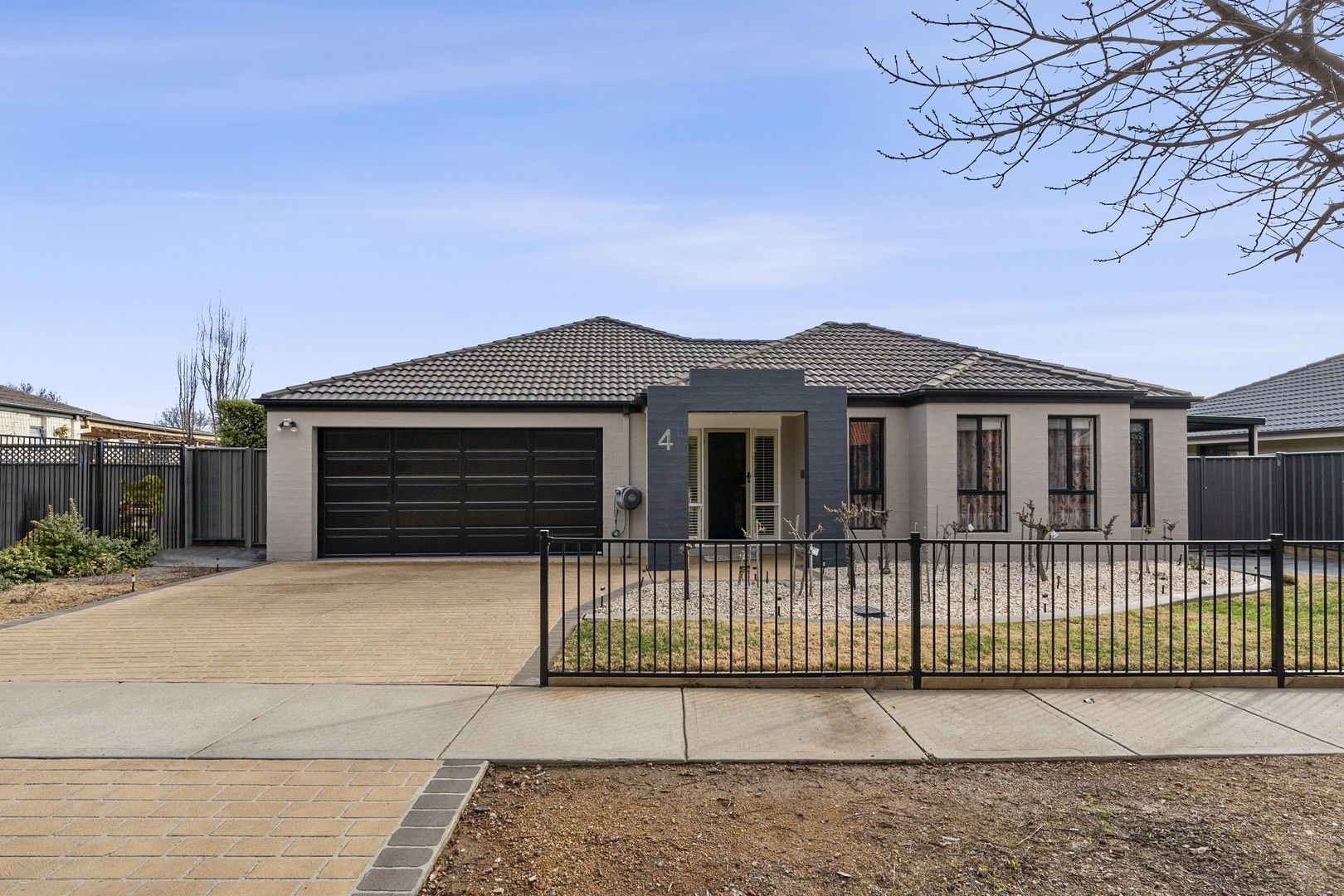 4 Angell Place, Banks ACT 2906, Image 0