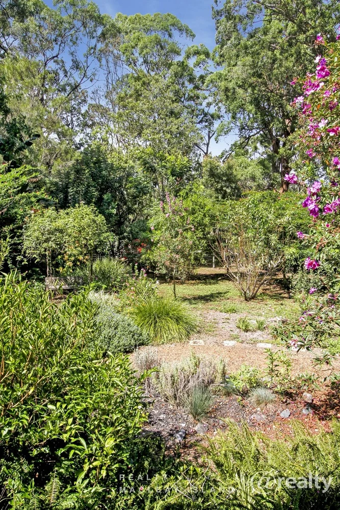 Additional image 18 of 9-17 Cabriolet Crescent, Macleay Island QLD 4184