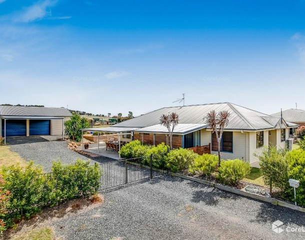 24 Curlew Street, Meringandan West QLD 4352