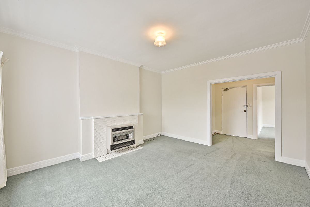 2 bedrooms Apartment / Unit / Flat in 7/24 Hotham Street EAST MELBOURNE VIC, 3002