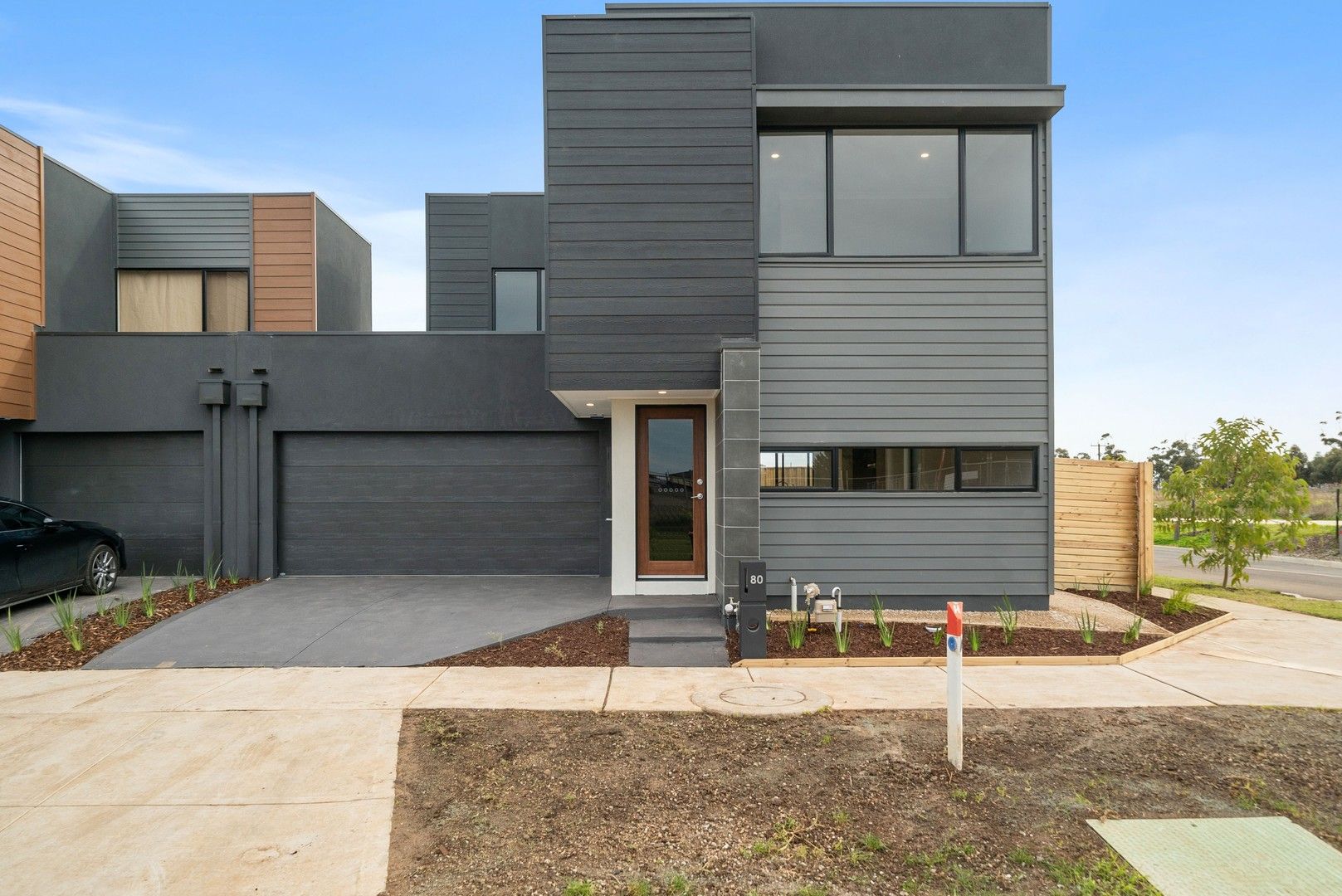 3 bedrooms House in 80 Verona Crescent FRASER RISE VIC, 3336