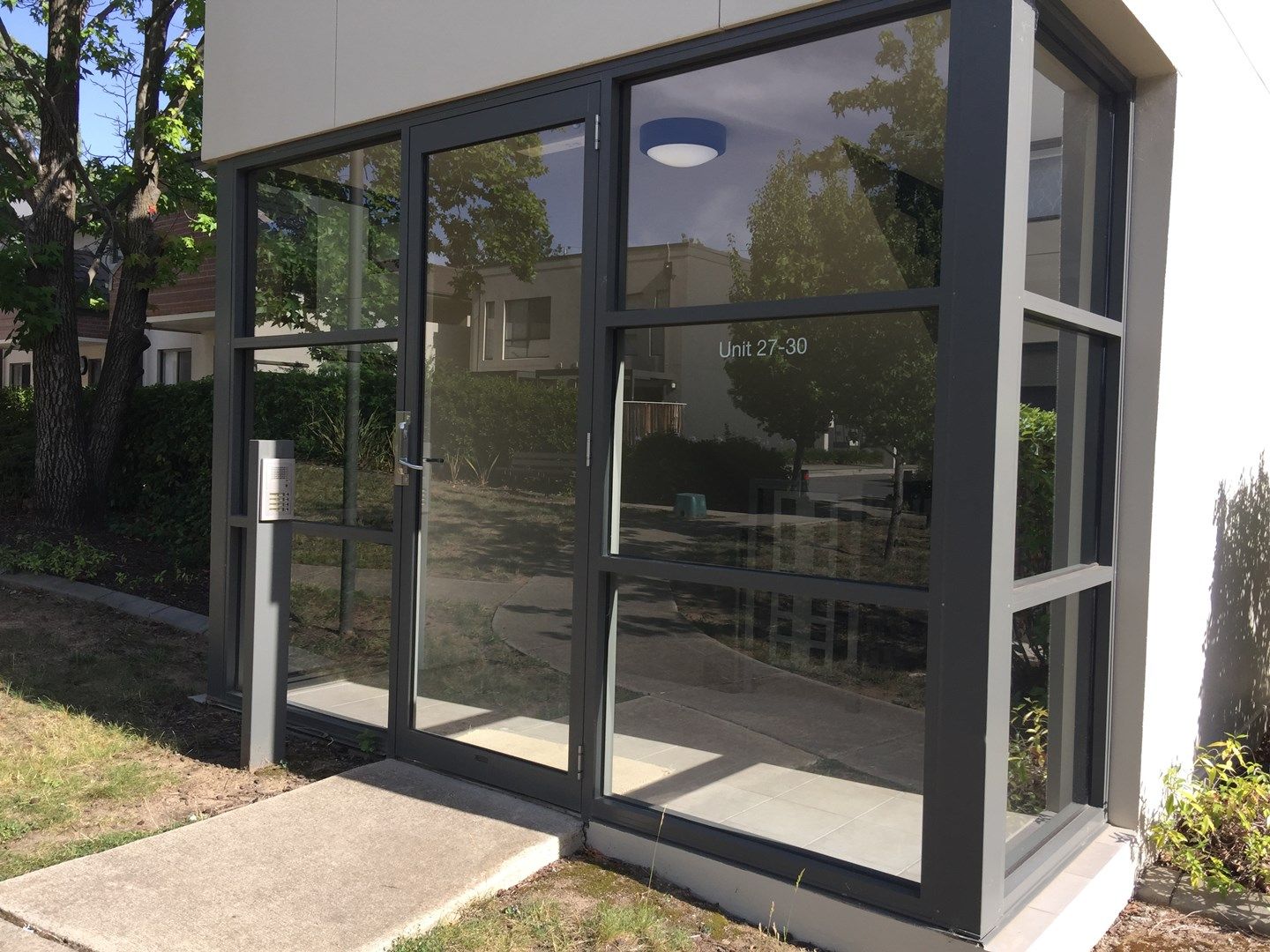 2 bedrooms Apartment / Unit / Flat in 28/2 Archibald Street LYNEHAM ACT, 2602