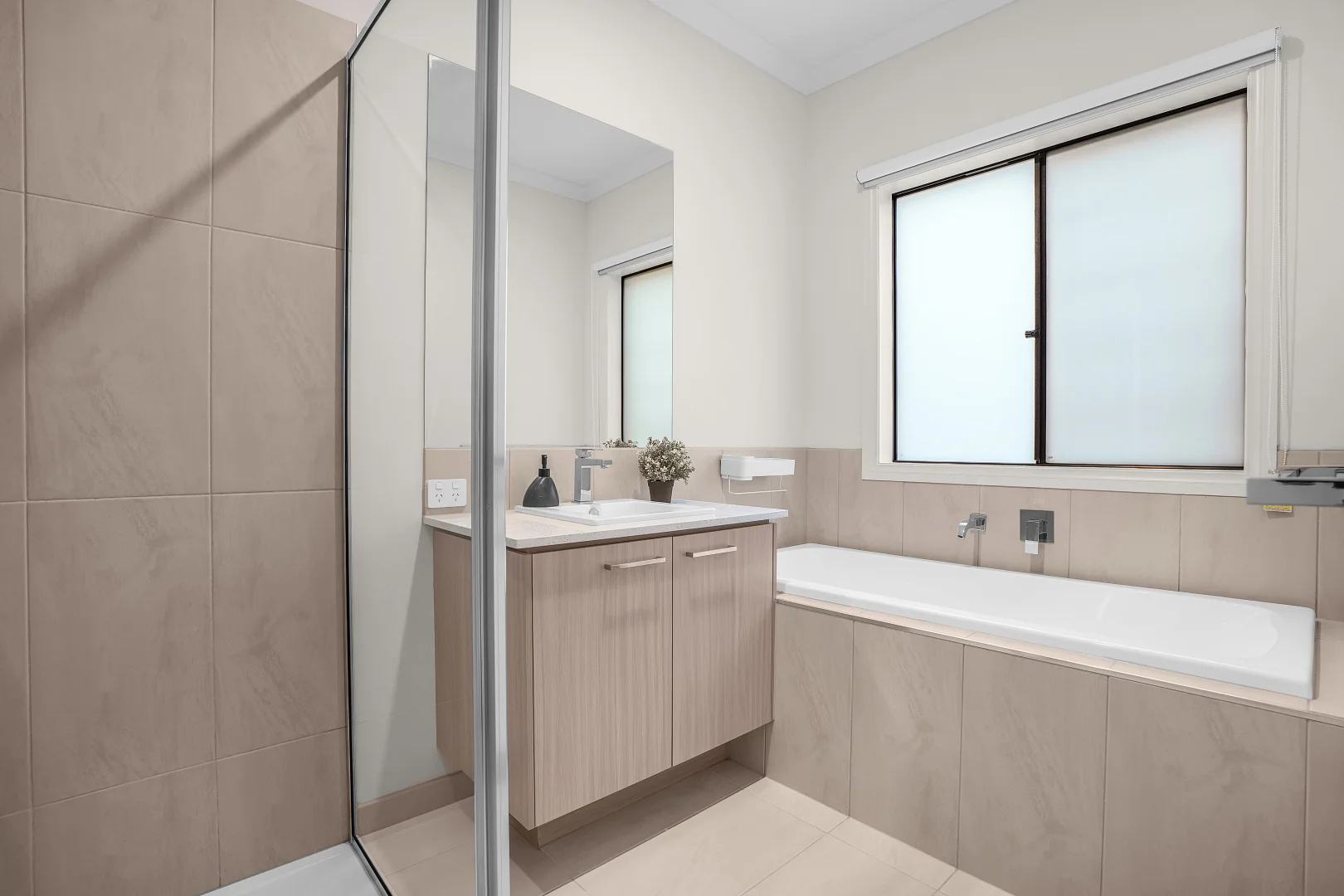 Additional image 13 of 229 St Germain Boulevard, Clyde North VIC 3978