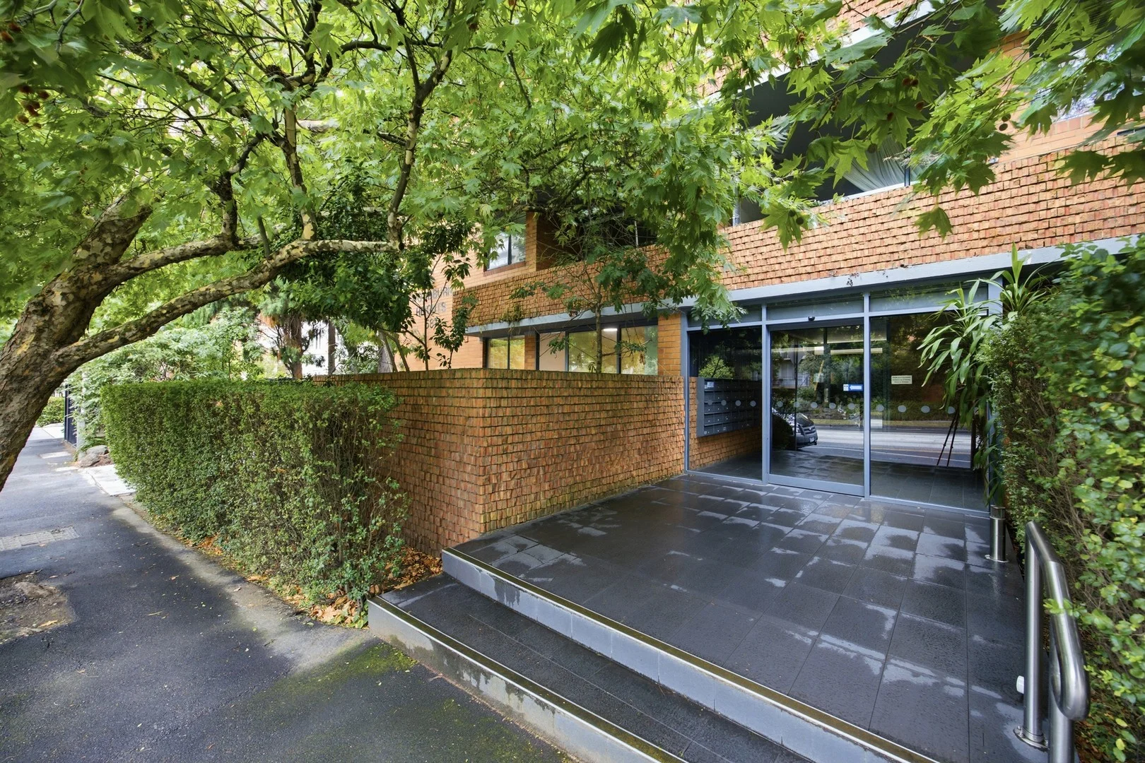 Additional image 7 of 2A/587 Toorak Road, Toorak VIC 3142