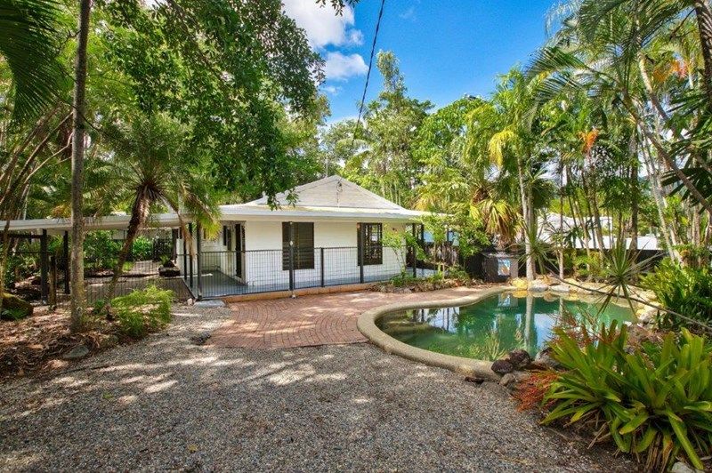 3 bedrooms House in 25 Trinity Beach Road TRINITY BEACH QLD, 4879