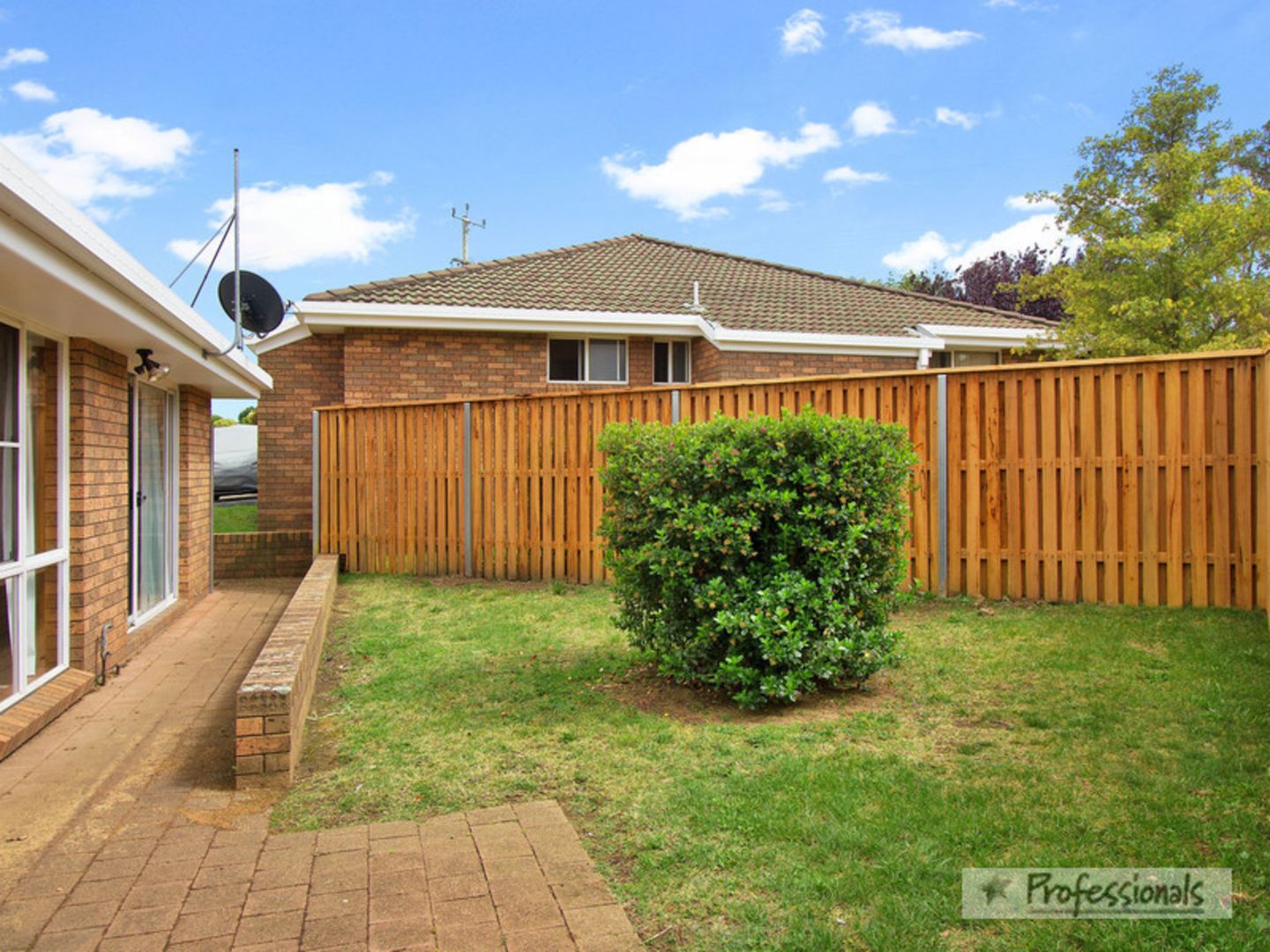 10/210-216 Donnelly Street, Armidale NSW 2350, Image 2
