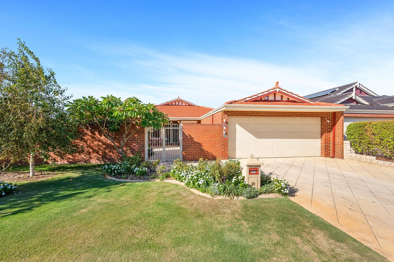 10 McGuiness Turn, Wattle Grove WA 6107, Image 0