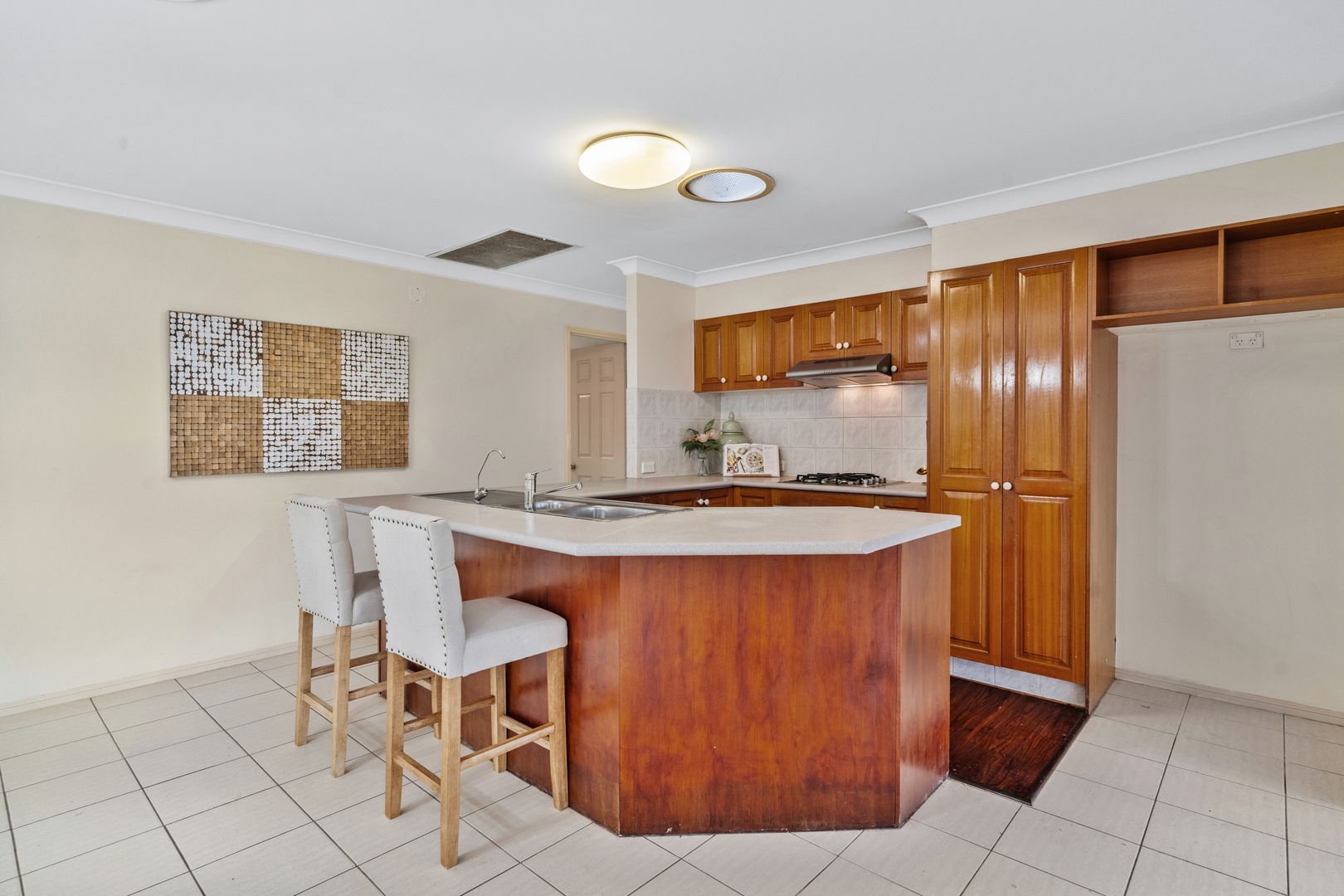 34 Springfield Crescent, Parkinson QLD 4115, Image 2