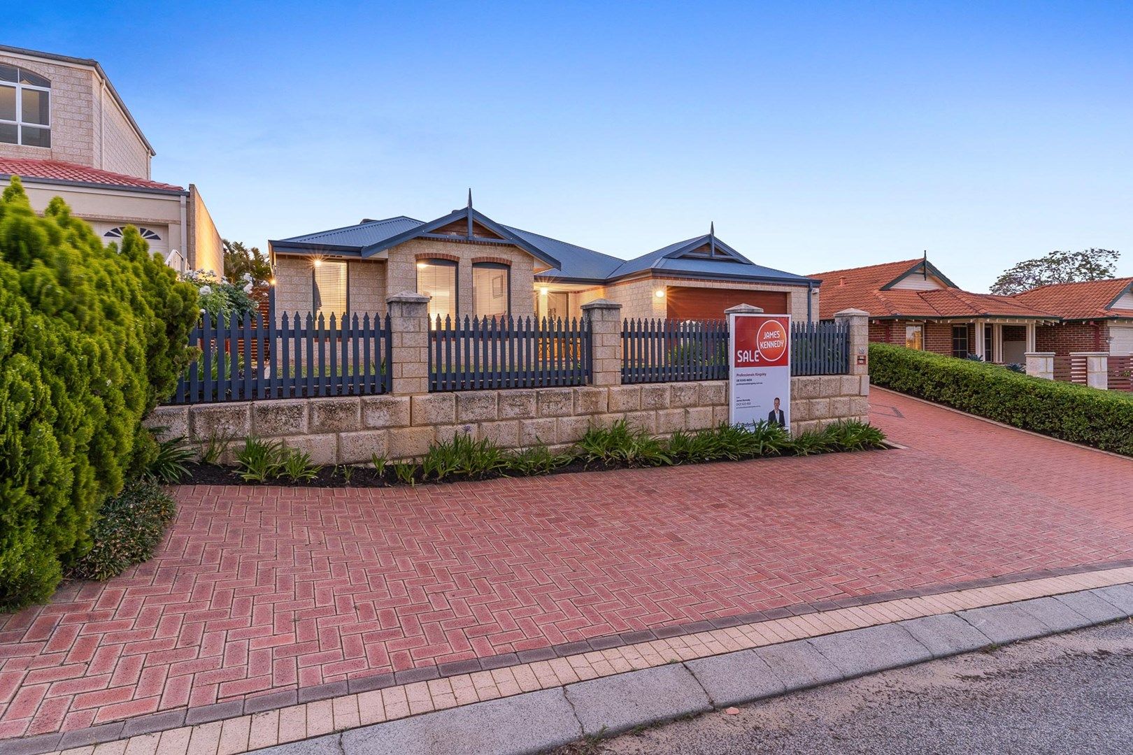 12 Robertson Court, Kingsley WA 6026, Image 1