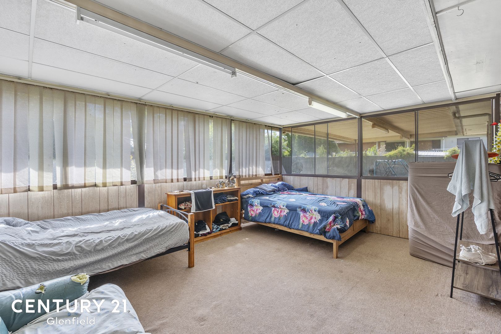 6 Rossell Place, Glenfield NSW 2167, Image 2