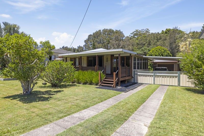 17 Bellingen Street, Urunga NSW 2455, Image 1