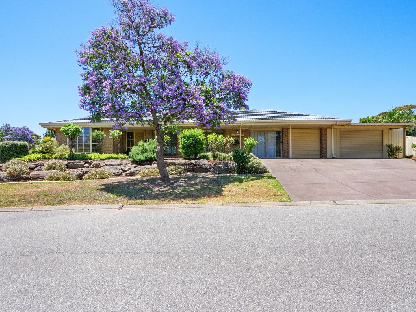 16 Highglen Court, Wynn Vale SA 5127, Image 0