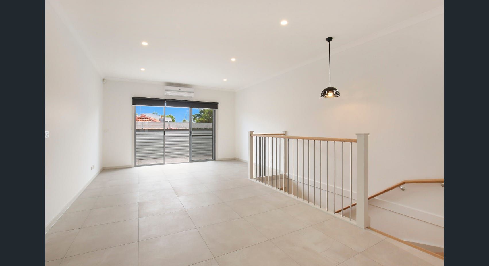 2 bedrooms House in 2/272 Station Street FAIRFIELD VIC, 3078