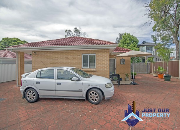 11A Mckevitte Avenue, East Hills NSW 2213