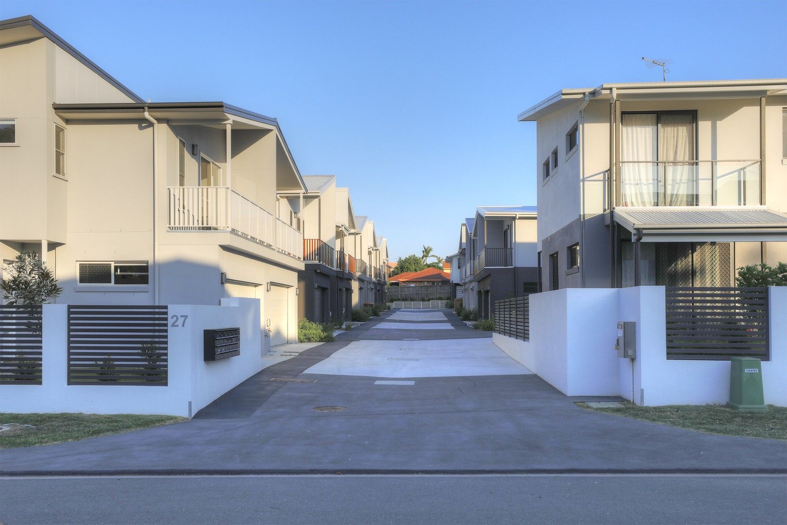 4 bedrooms Townhouse in 51/27 Sunflower Crescent CALAMVALE QLD, 4116