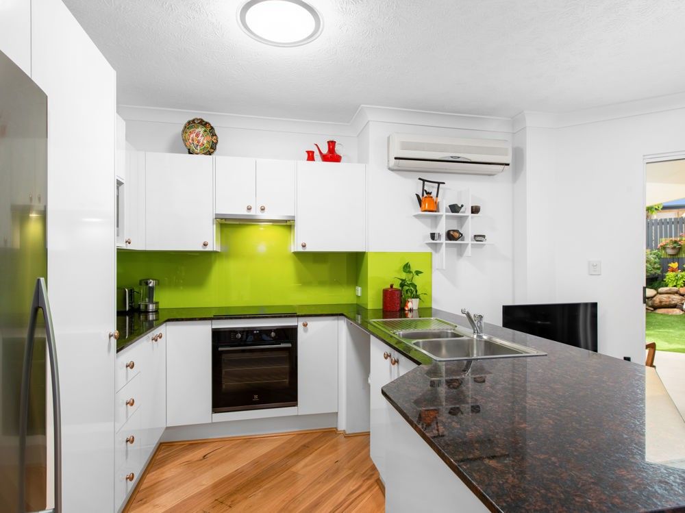 4/16 Miles Street, Hawthorne QLD 4171, Image 2