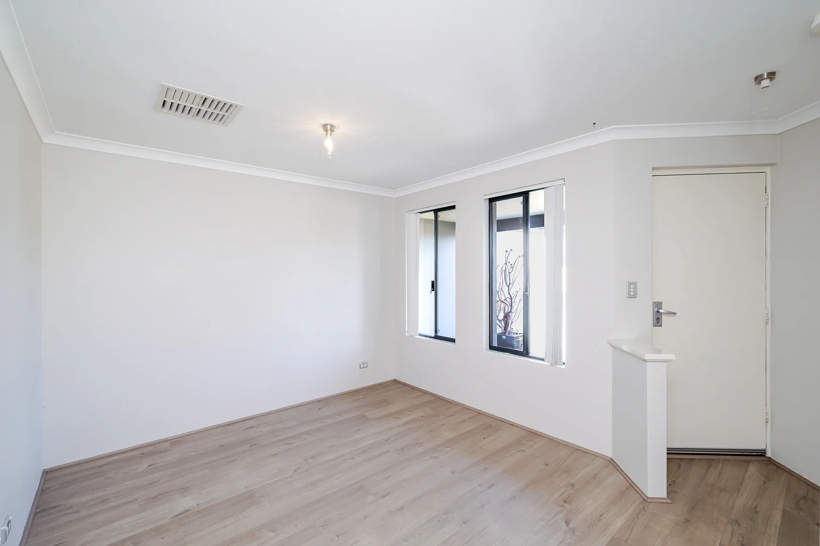 Additional image 5 of 1 Rosea Way, Banksia Grove WA 6031