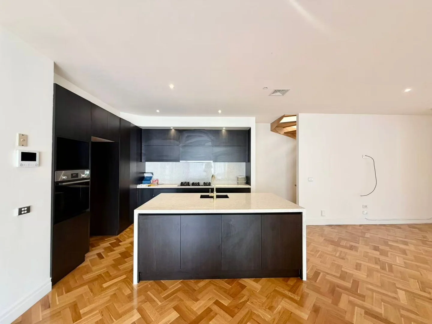 Additional image 6 of 5/928 Doncaster Road, Doncaster East VIC 3109