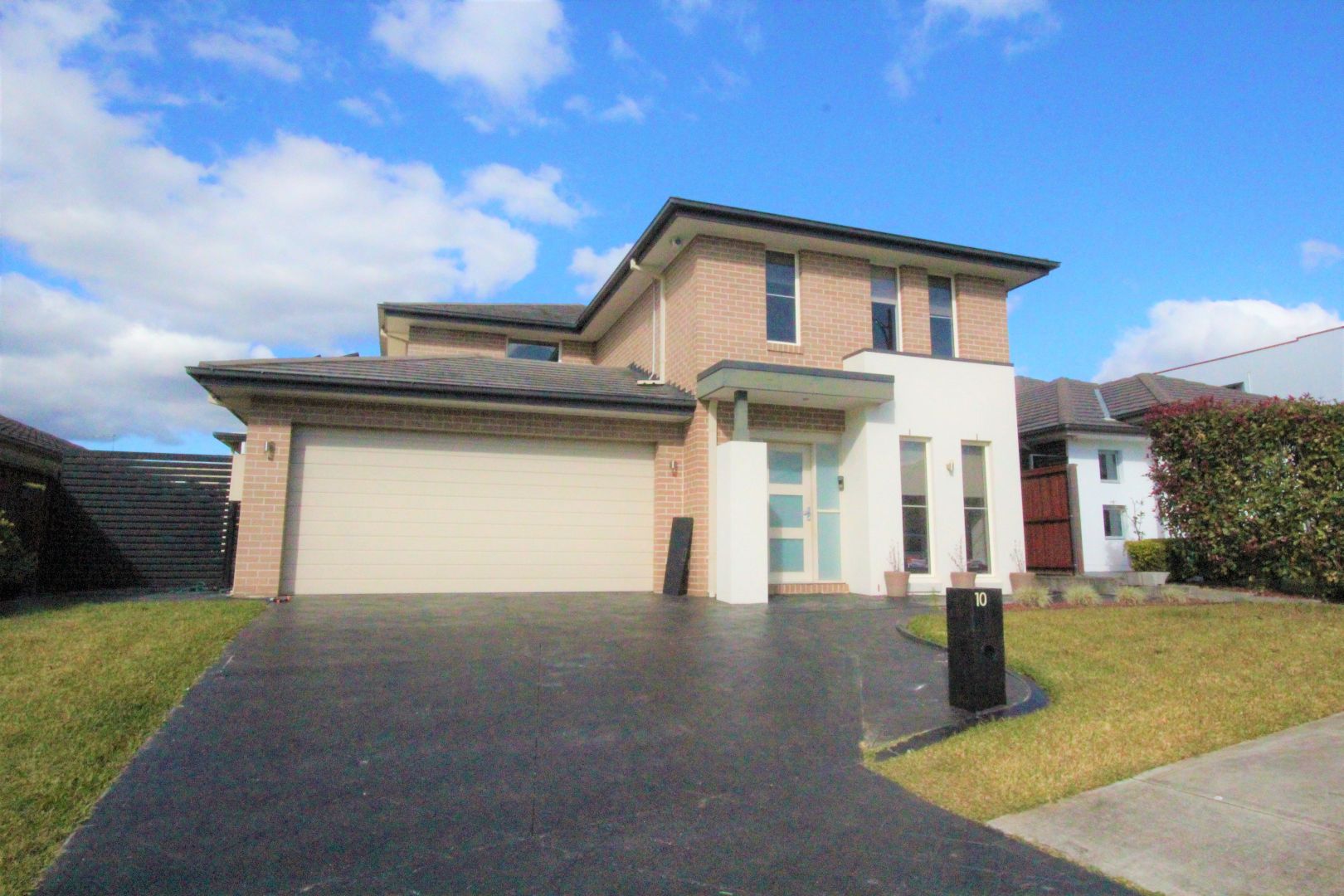 10 Setrop Avenue, Elizabeth Hills Property History & Address Research