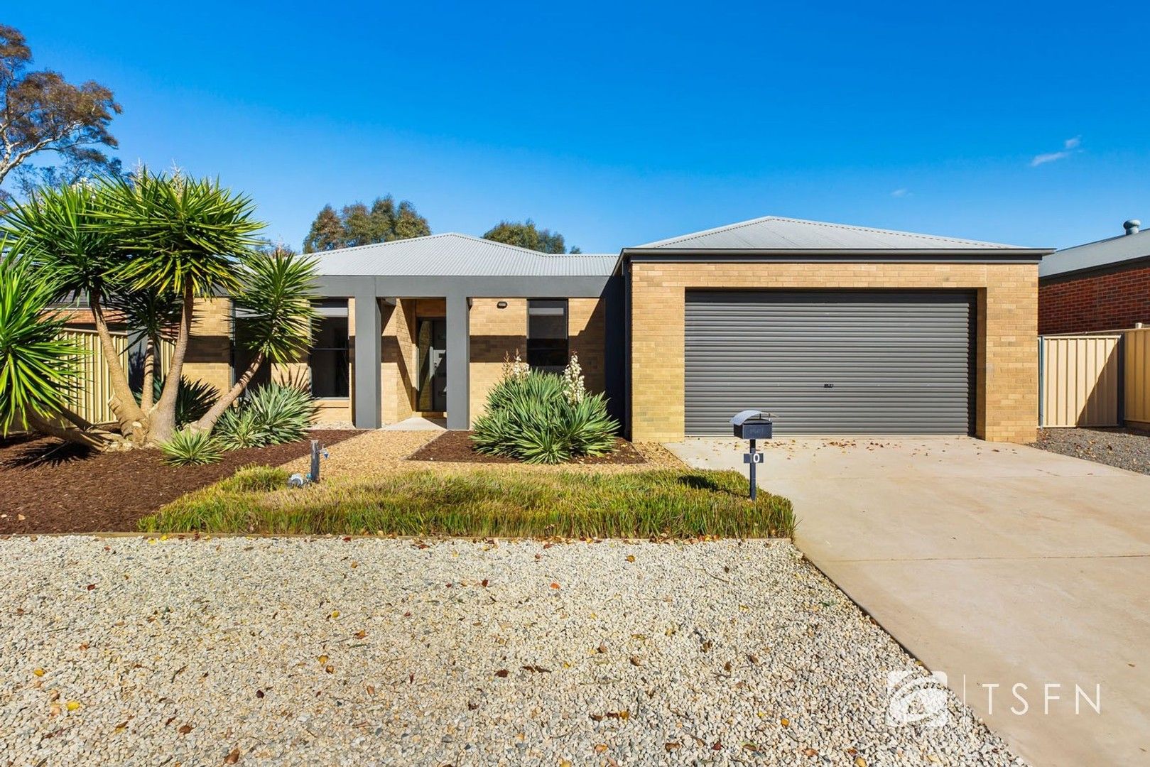 10 Gordon Court, Strathfieldsaye VIC 3551, Image 0