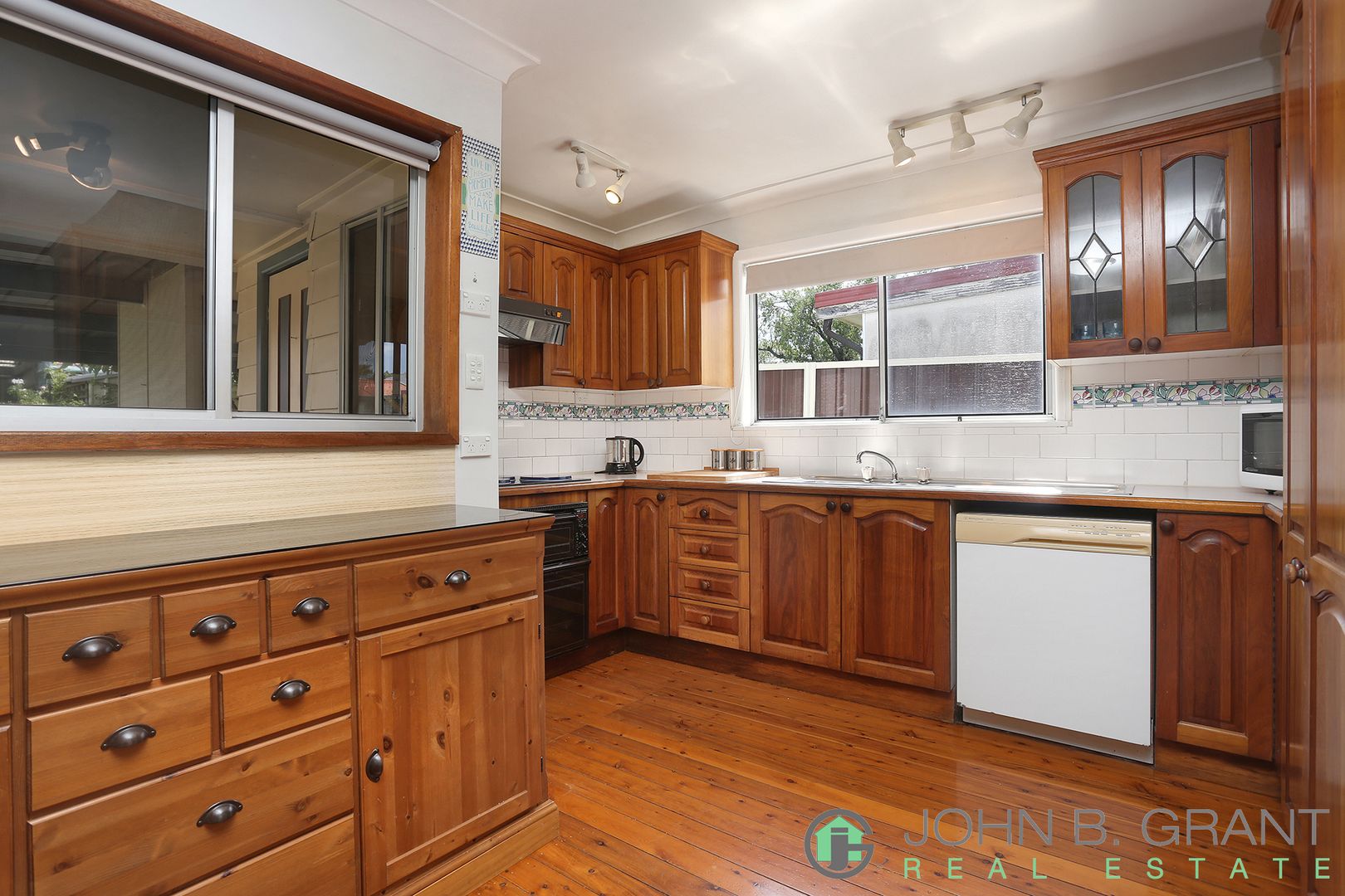 4 Arcadia Road, Chester Hill NSW 2162, Image 2