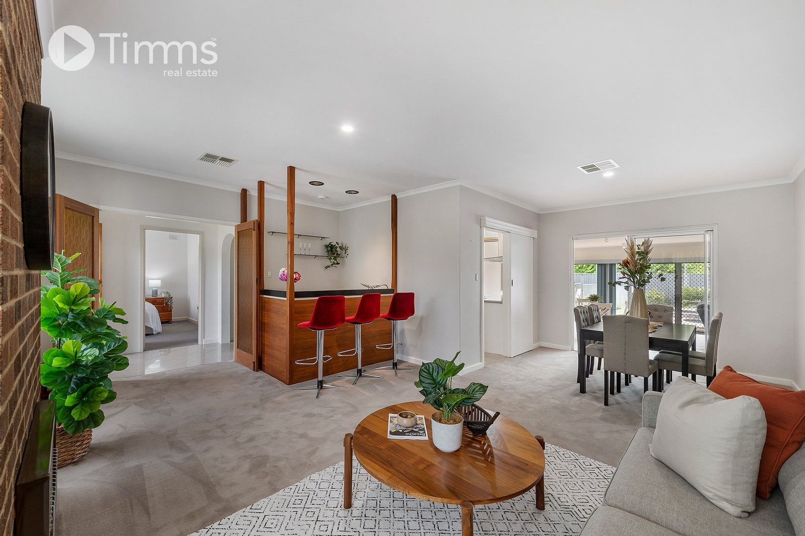 3 bedrooms House in 17 Rangeview Road HAPPY VALLEY SA, 5159