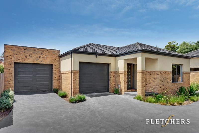 2 Meredith Close, Mooroolbark VIC 3138, Image 0