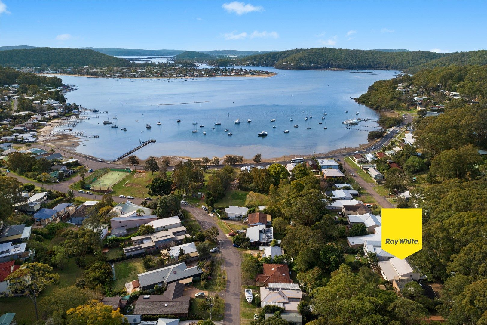 19 Como Parade, Pretty Beach NSW 2257, Image 0