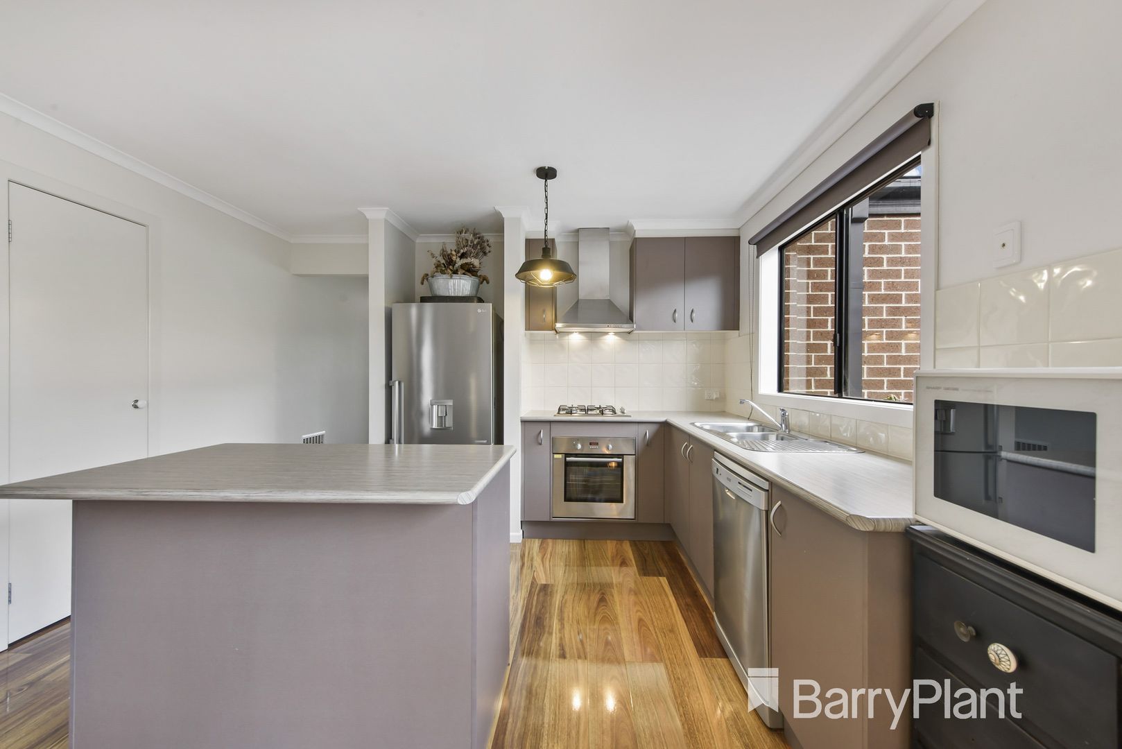 16 Light Fingers Street, Kurunjang VIC 3337