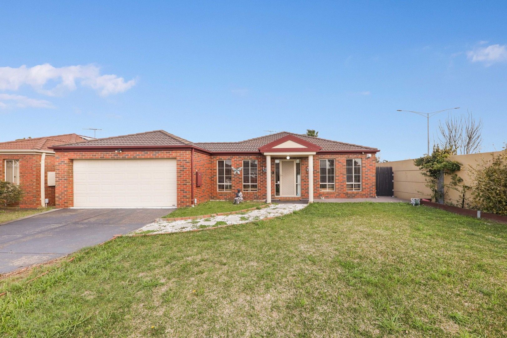 4 bedrooms House in 4 Midlothian Ct POINT COOK VIC, 3030