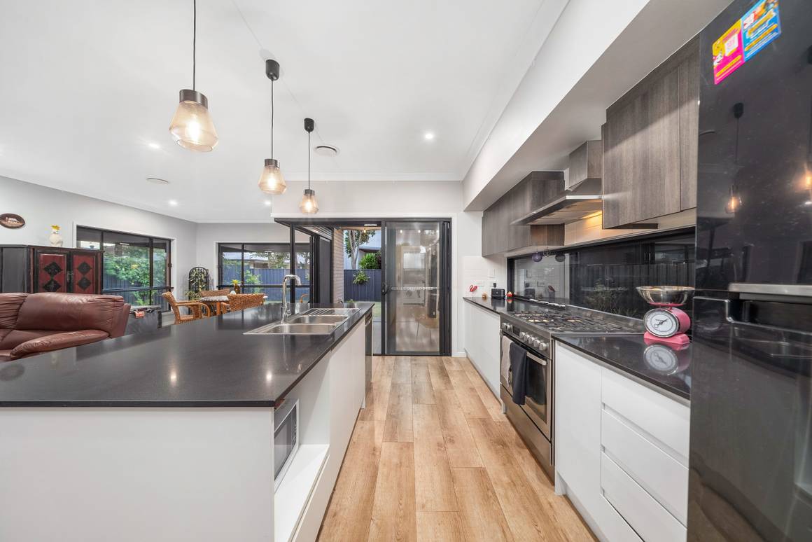 8 Higlett Street Scarborough 4020 - Image 6