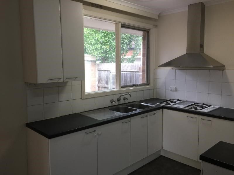 2 bedrooms Apartment / Unit / Flat in 4/12 Dene Ave MALVERN EAST VIC, 3145