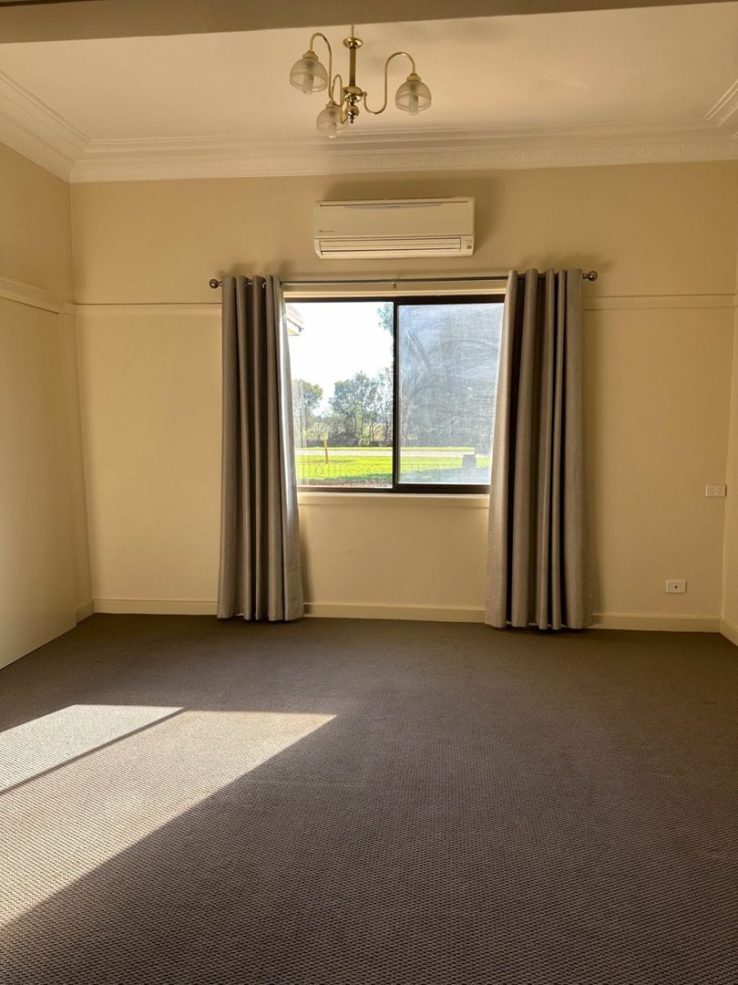 10 Cox Road, Hanwood NSW 2680 House For Rent Domain