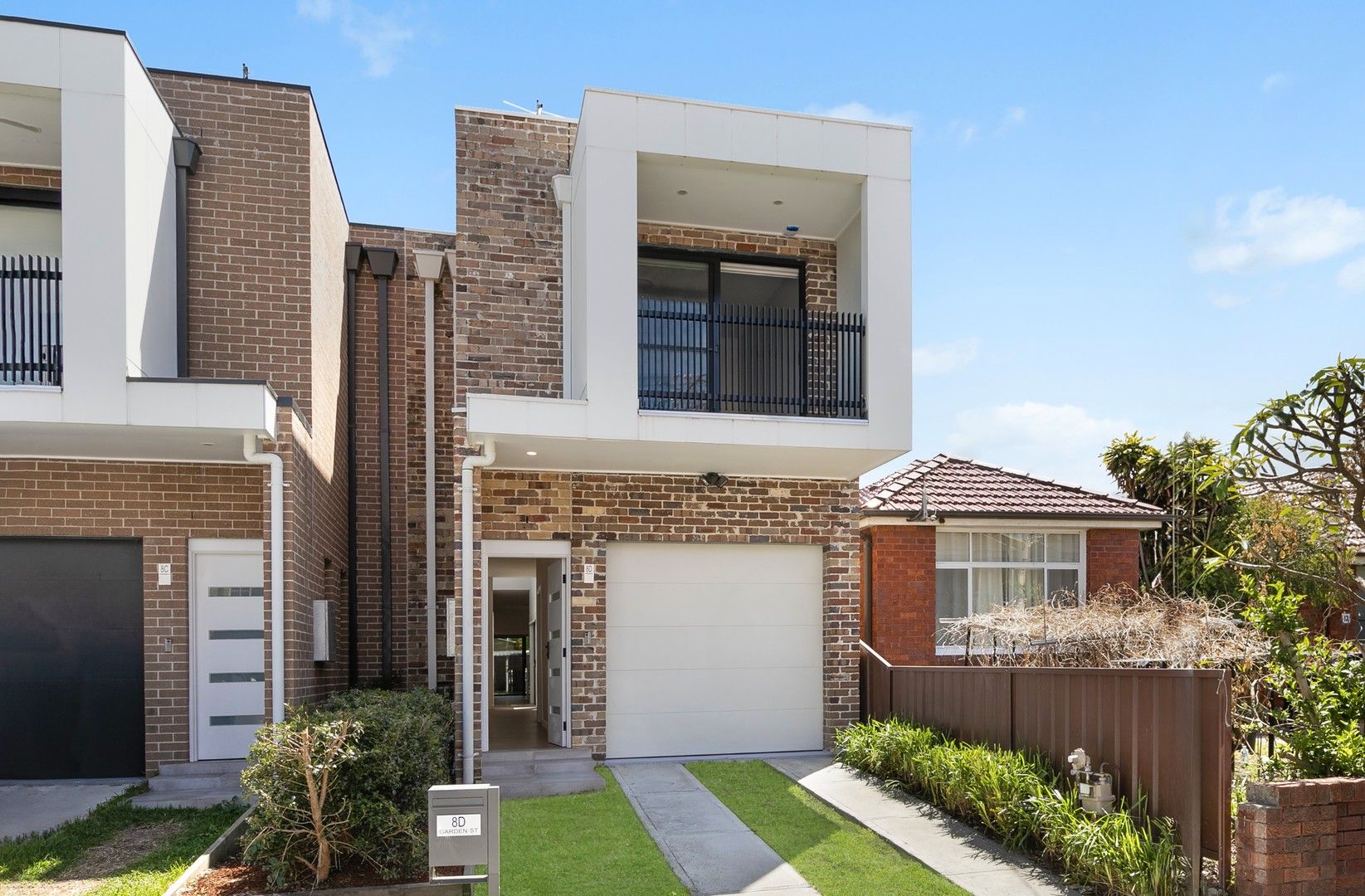 4 bedrooms House in 8D Garden Street EASTLAKES NSW, 2018