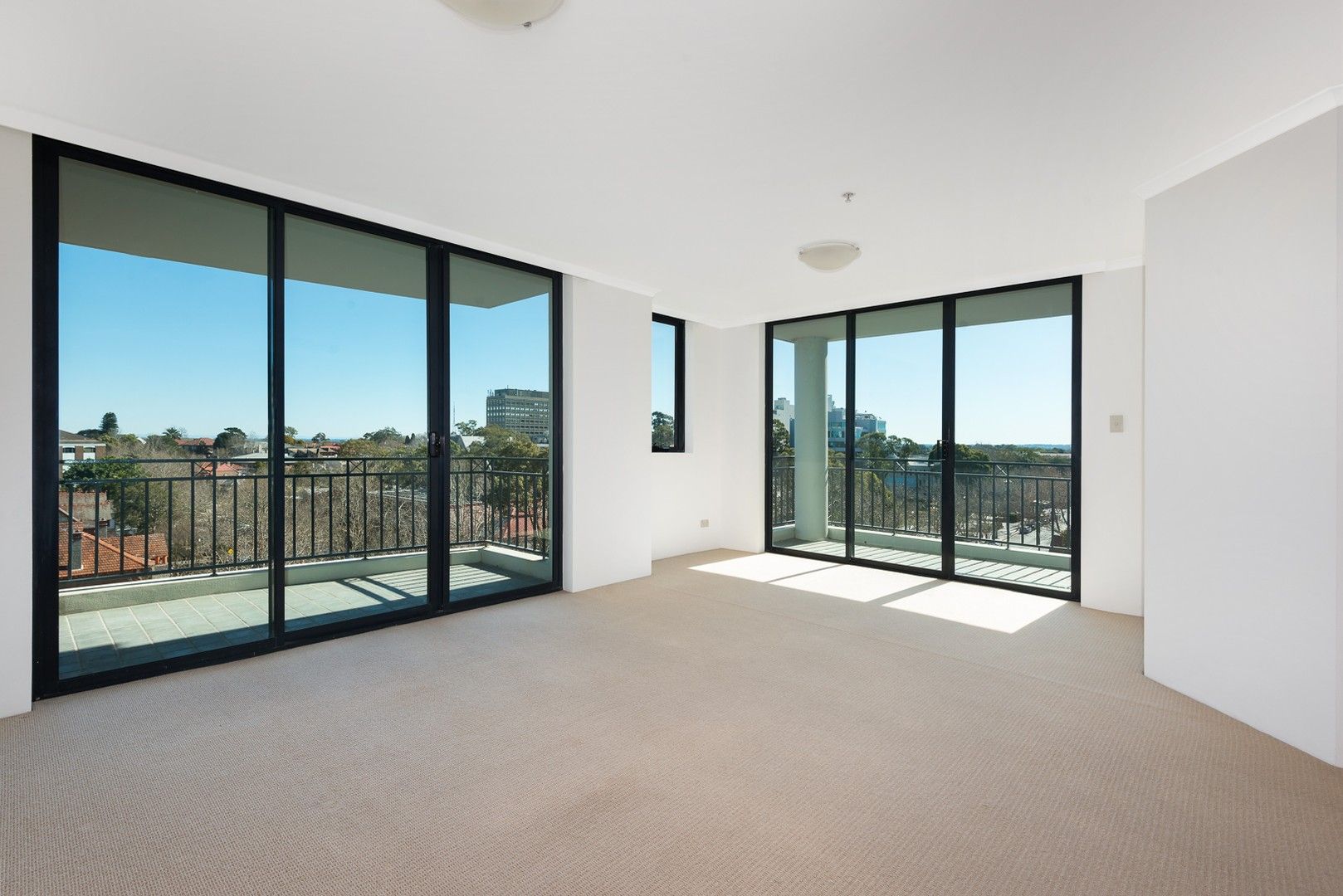 1 bedrooms Apartment / Unit / Flat in 69/237 Miller Street NORTH SYDNEY NSW, 2060