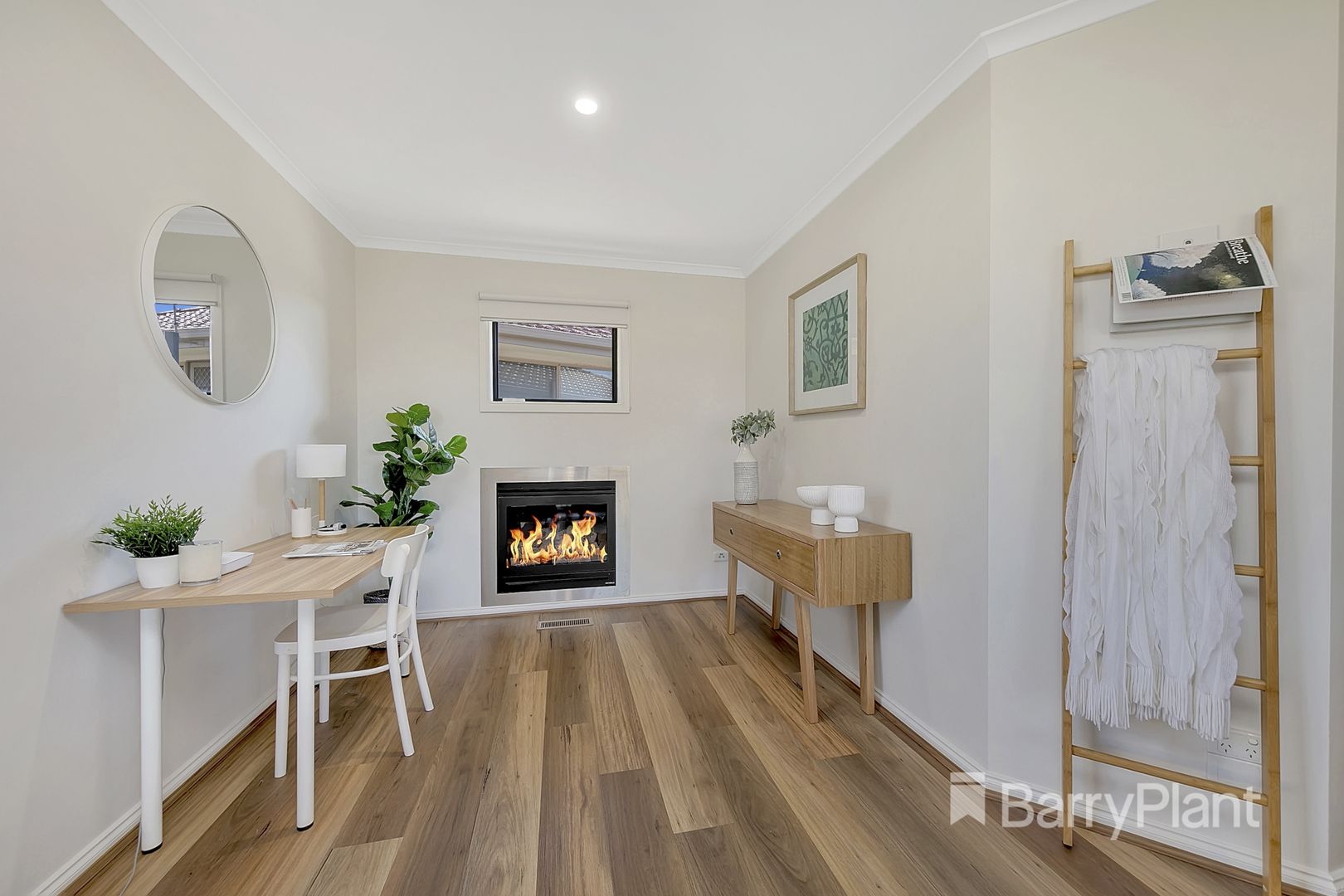 2/92 Woolnough Drive, Mill Park VIC 3082, Image 2