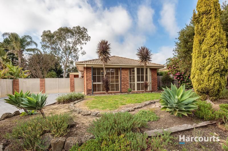 3 bedrooms House in 75 Bridgewater Way ROWVILLE VIC, 3178