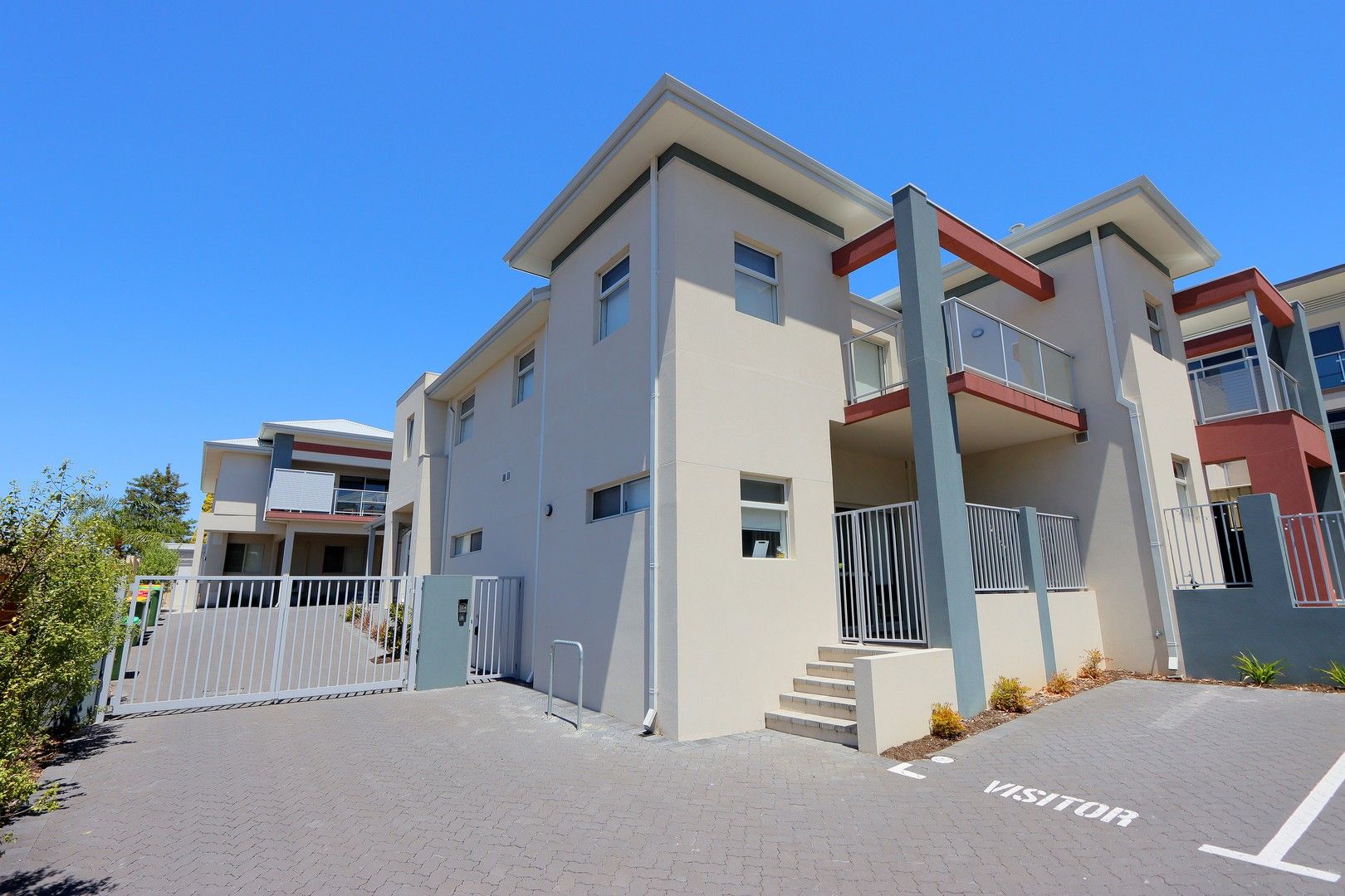 2 bedrooms Apartment / Unit / Flat in 4/6 Darby Street MAYLANDS WA, 6051