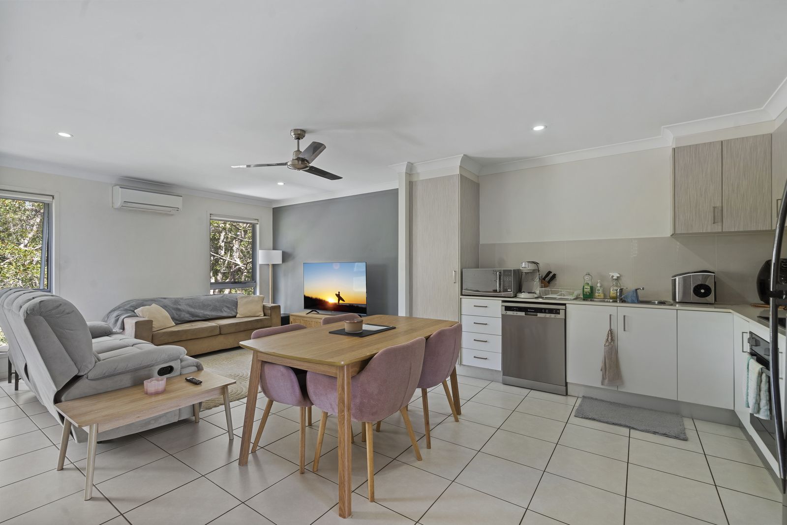 12/15-21 St Anthony Drive, Alexandra Hills QLD 4161, Image 2