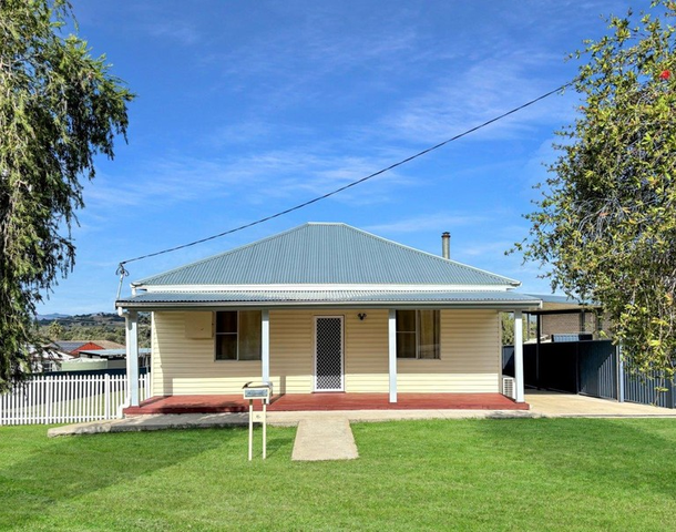 6 Breeza Street, Quirindi NSW 2343