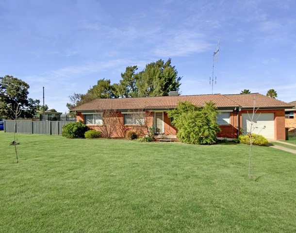 1 Eloora Place, Forbes NSW 2871
