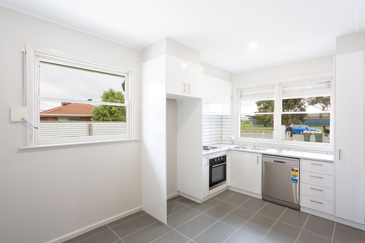 3 Spencer Street, Sebastopol VIC 3356, Image 2