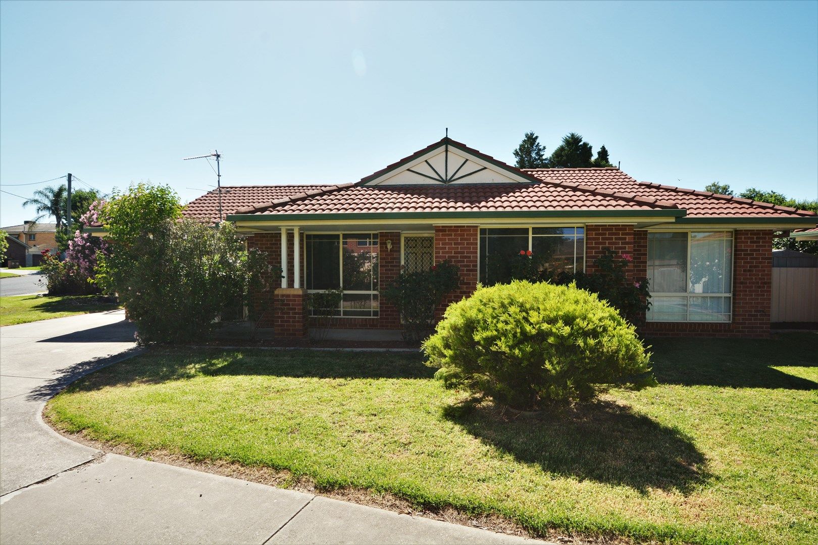 1/567 Seymour Street, Lavington NSW 2641, Image 0