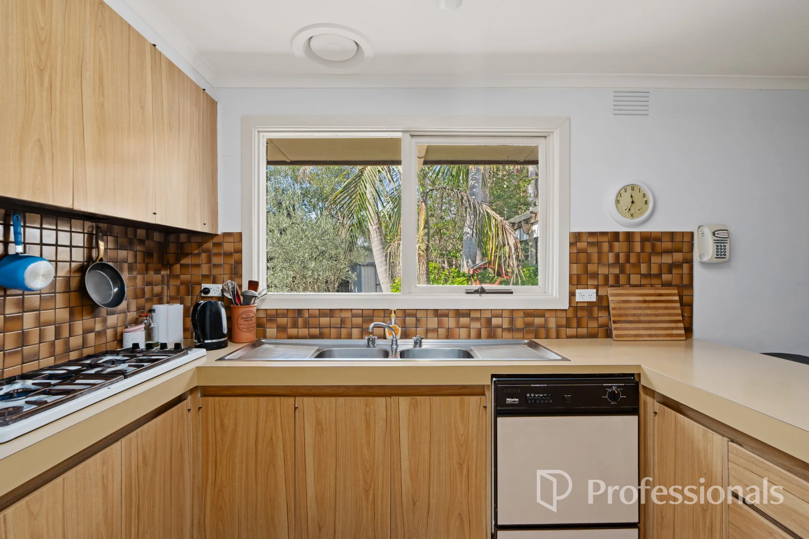 Additional image 5 of 3 Napier Close, Wantirna VIC 3152
